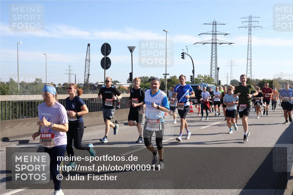 03.10.2025 - Köhlbrandbrückenlauf Julia Fischer http://msf.ph/oto/9000911 03.10.2025 12:16:26 Position 3 4352, 352 meine-sportfotos.de