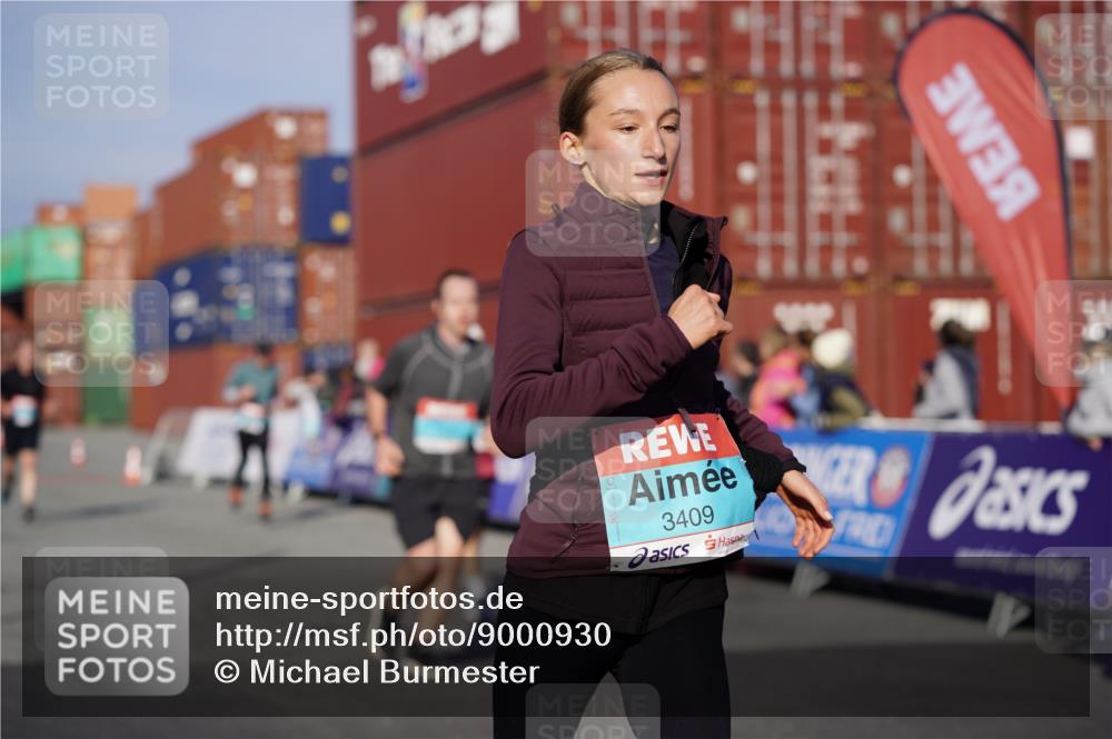03.10.2025 - Köhlbrandbrückenlauf Michael Burmester http://msf.ph/oto/9000930 03.10.2025 10:05:07 Ziel 1033, 1211, 1239, 1346, 1359, 1622, 1944, 2920, 3409, 3721 meine-sportfotos.de