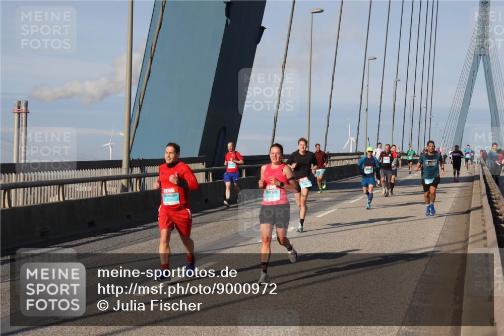 03.10.2025 - Köhlbrandbrückenlauf Julia Fischer http://msf.ph/oto/9000972 03.10.2025 09:37:08 Position 2 3249 meine-sportfotos.de