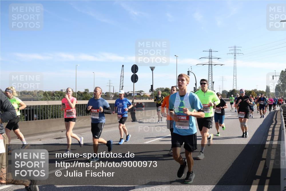 03.10.2025 - Köhlbrandbrückenlauf Julia Fischer http://msf.ph/oto/9000973 03.10.2025 12:16:33 Position 3 50, 4451 meine-sportfotos.de