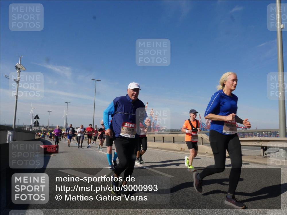 03.10.2025 - Köhlbrandbrückenlauf Matties Gatica Varas http://msf.ph/oto/9000993 03.10.2025 12:54:09 Position 2 4517, 18 meine-sportfotos.de