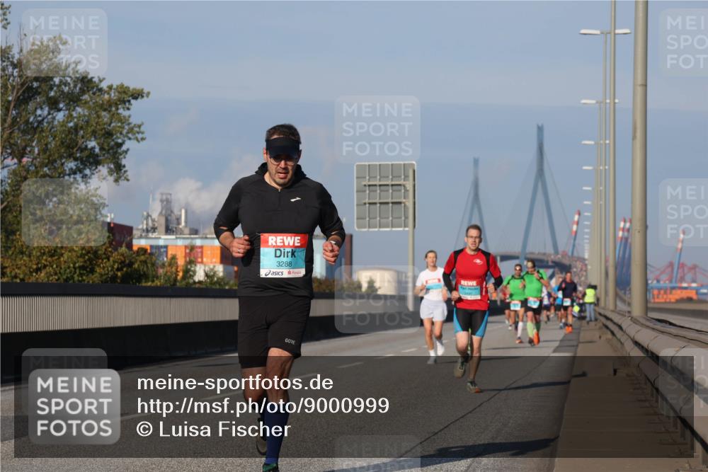 03.10.2025 - Köhlbrandbrückenlauf Luisa Fischer http://msf.ph/oto/9000999 03.10.2025 10:43:01 Position 3 3288 meine-sportfotos.de