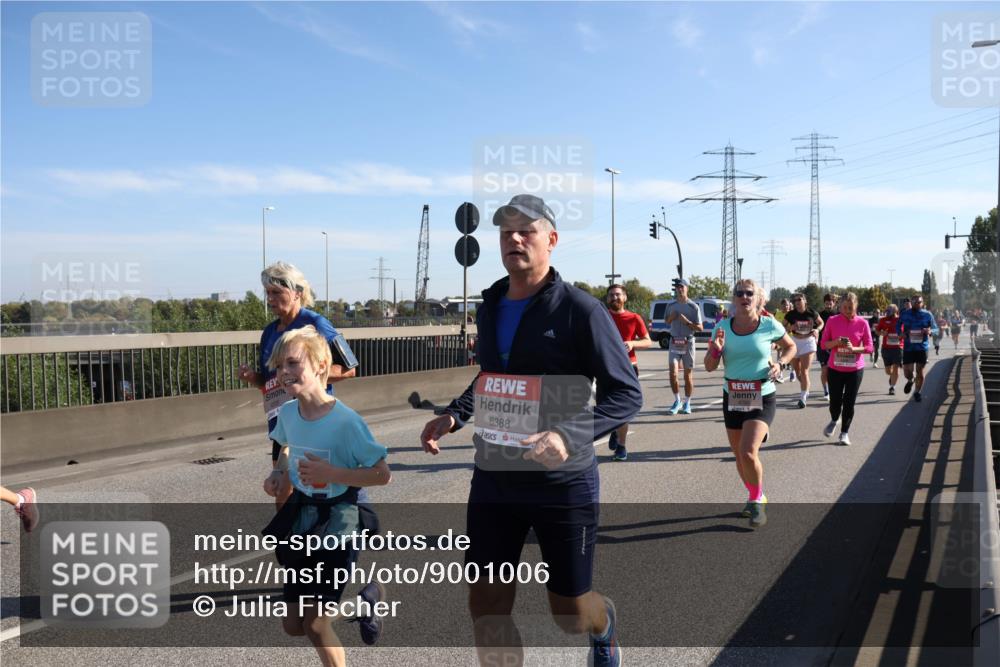 03.10.2025 - Köhlbrandbrückenlauf Julia Fischer http://msf.ph/oto/9001006 03.10.2025 12:16:39 Position 3 6388, 4700 meine-sportfotos.de