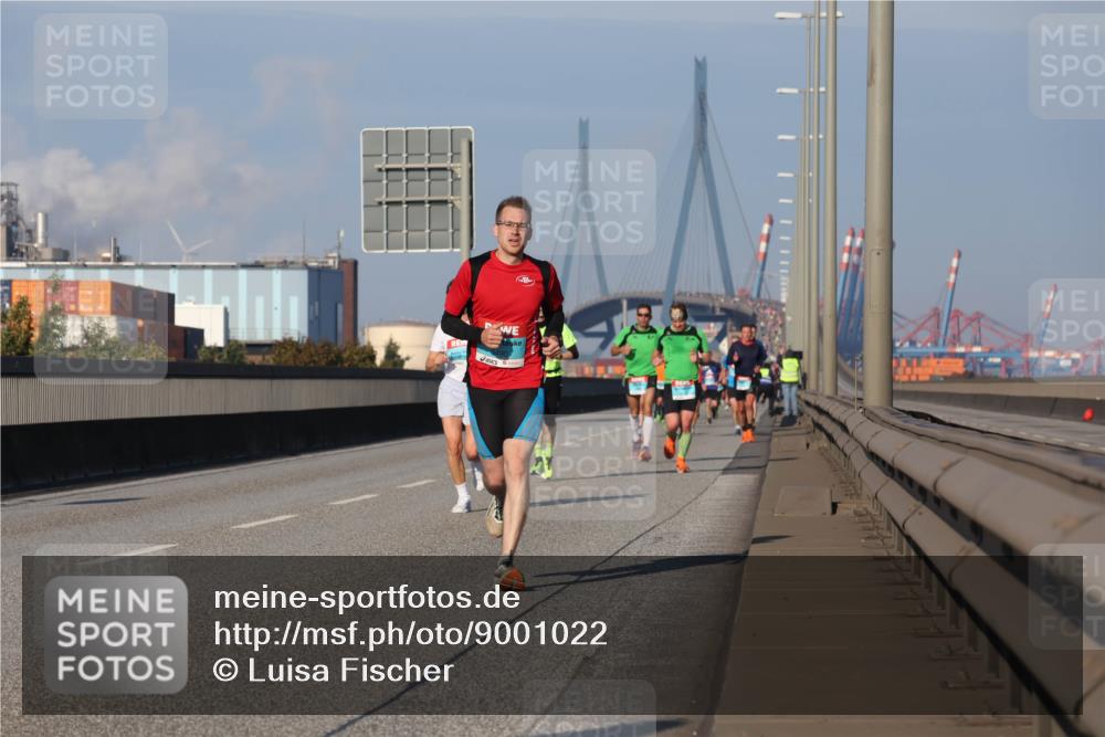 03.10.2025 - Köhlbrandbrückenlauf Luisa Fischer http://msf.ph/oto/9001022 03.10.2025 10:43:02 Position 3  meine-sportfotos.de