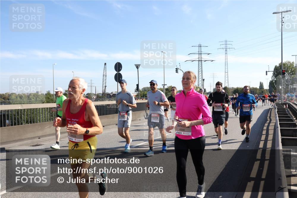 03.10.2025 - Köhlbrandbrückenlauf Julia Fischer http://msf.ph/oto/9001026 03.10.2025 12:16:41 Position 3 4426, 4568 meine-sportfotos.de