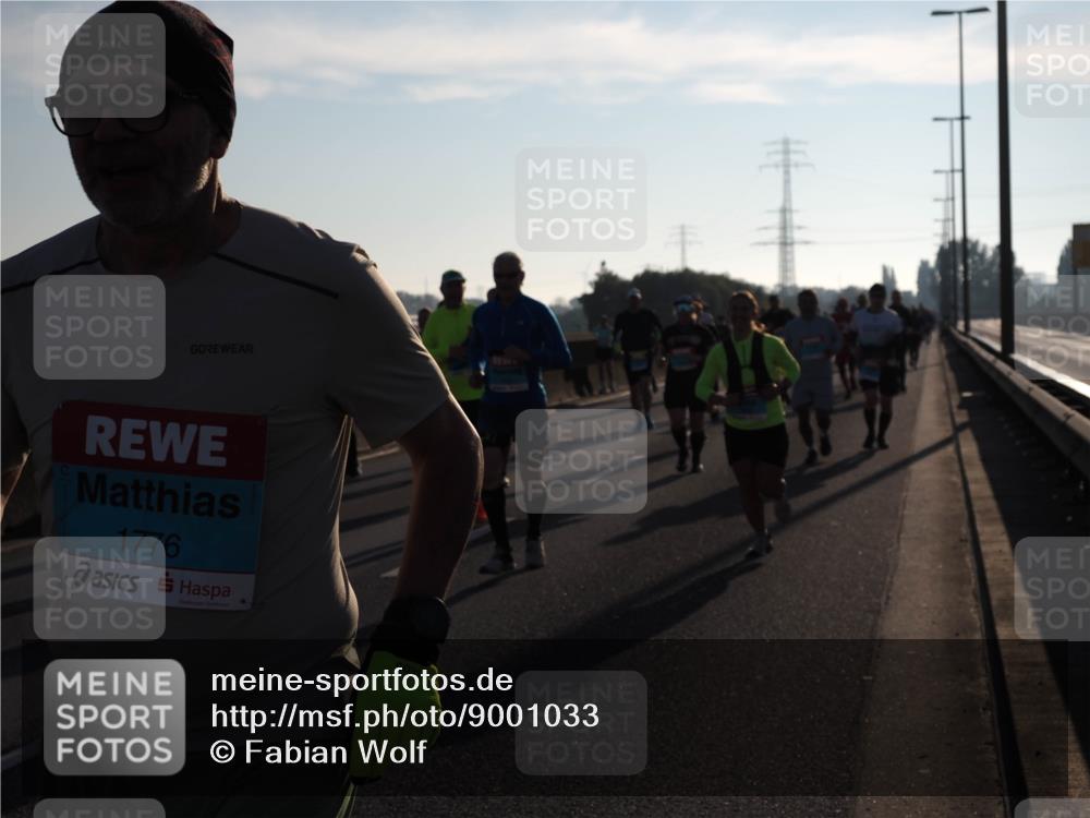 03.10.2025 - Köhlbrandbrückenlauf Fabian Wolf http://msf.ph/oto/9001033 03.10.2025 09:17:24 Position 3 1776 meine-sportfotos.de