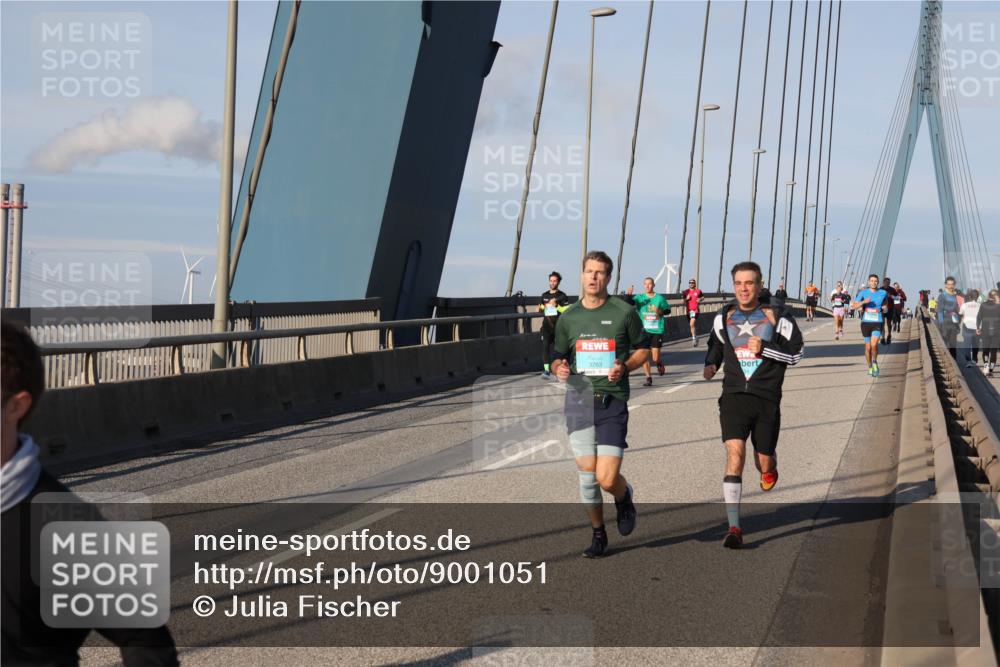03.10.2025 - Köhlbrandbrückenlauf Julia Fischer http://msf.ph/oto/9001051 03.10.2025 09:37:17 Position 2 3763 meine-sportfotos.de