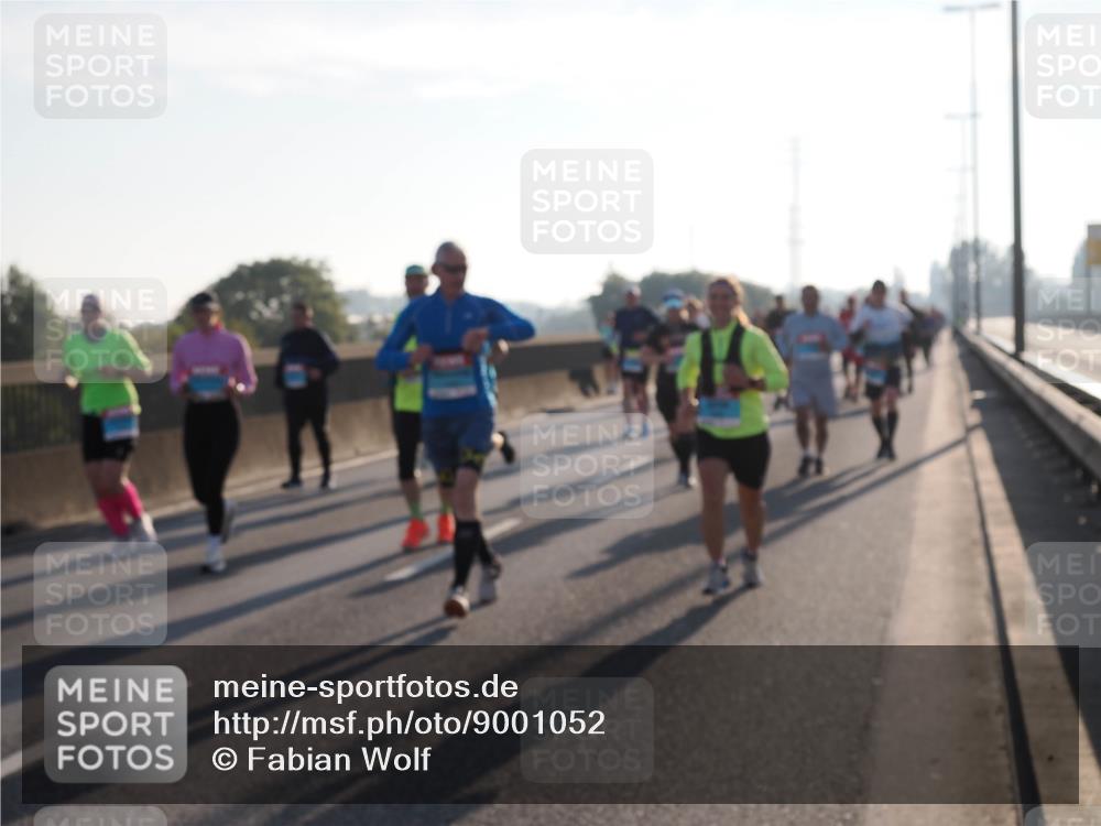 03.10.2025 - Köhlbrandbrückenlauf Fabian Wolf http://msf.ph/oto/9001052 03.10.2025 09:17:24 Position 3  meine-sportfotos.de