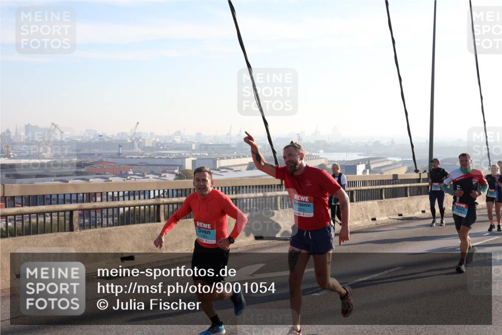 03.10.2025 - Köhlbrandbrückenlauf Julia Fischer http://msf.ph/oto/9001054 03.10.2025 09:23:01 Position 1 1165, 1273 meine-sportfotos.de