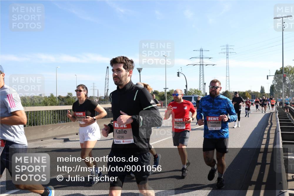 03.10.2025 - Köhlbrandbrückenlauf Julia Fischer http://msf.ph/oto/9001056 03.10.2025 12:16:42 Position 3 4236, 6659, 4501 meine-sportfotos.de