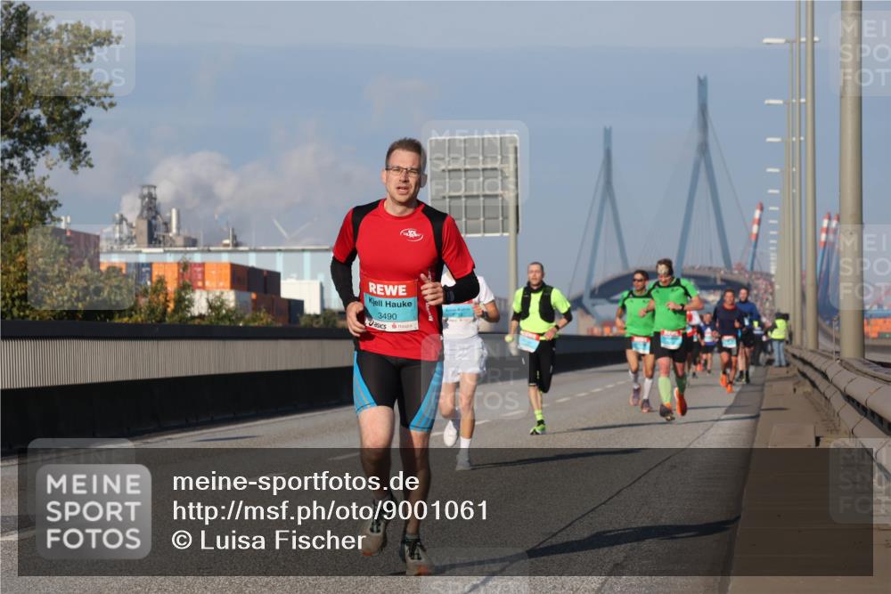 03.10.2025 - Köhlbrandbrückenlauf Luisa Fischer http://msf.ph/oto/9001061 03.10.2025 10:43:04 Position 3 3490 meine-sportfotos.de