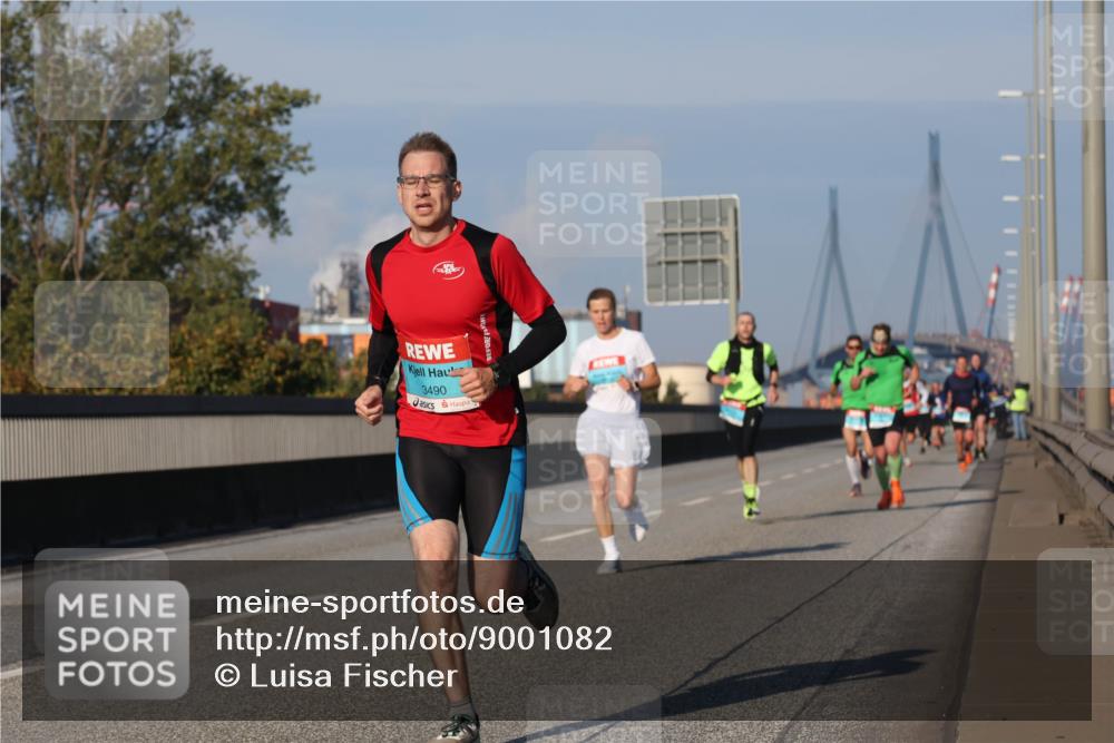 03.10.2025 - Köhlbrandbrückenlauf Luisa Fischer http://msf.ph/oto/9001082 03.10.2025 10:43:05 Position 3 3490 meine-sportfotos.de