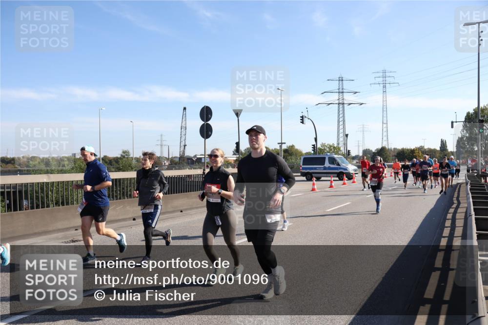 03.10.2025 - Köhlbrandbrückenlauf Julia Fischer http://msf.ph/oto/9001096 03.10.2025 12:16:46 Position 3  meine-sportfotos.de