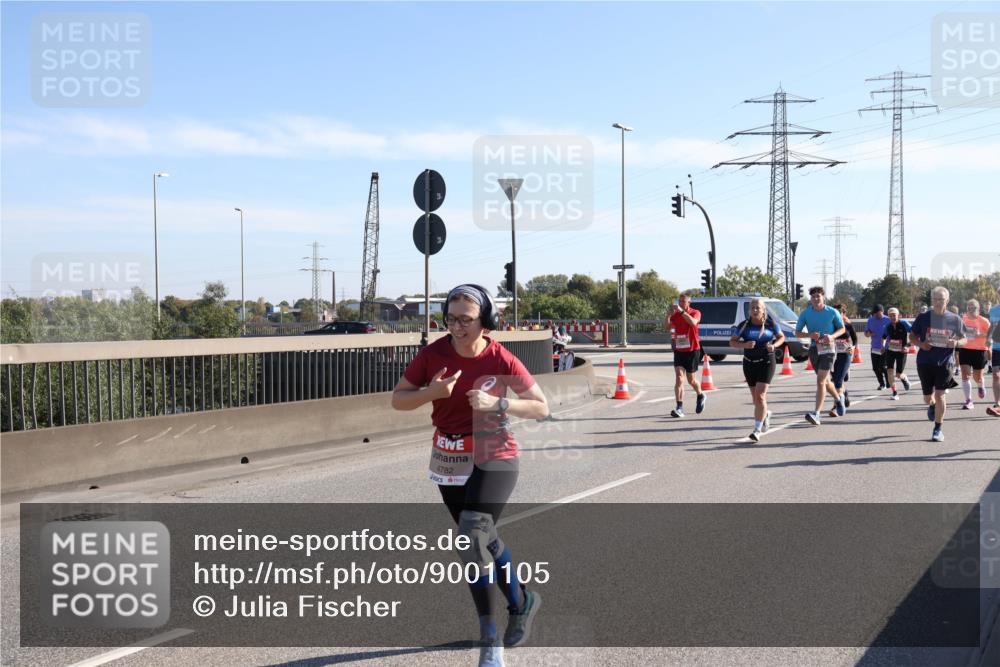 03.10.2025 - Köhlbrandbrückenlauf Julia Fischer http://msf.ph/oto/9001105 03.10.2025 12:16:48 Position 3 4782 meine-sportfotos.de