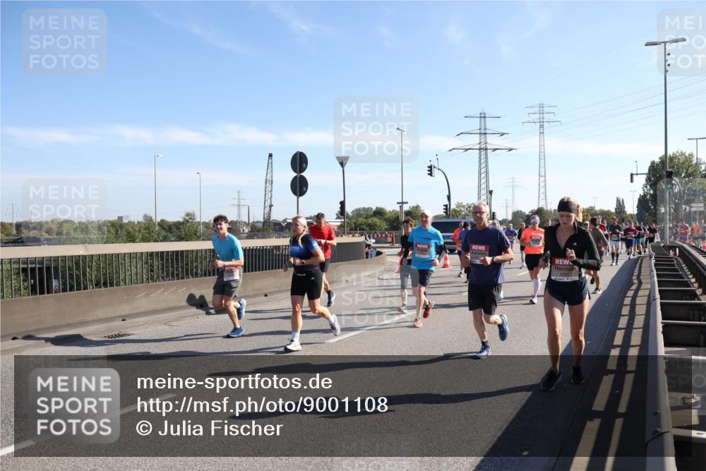 03.10.2025 - Köhlbrandbrückenlauf Julia Fischer http://msf.ph/oto/9001108 03.10.2025 12:16:51 Position 3  meine-sportfotos.de
