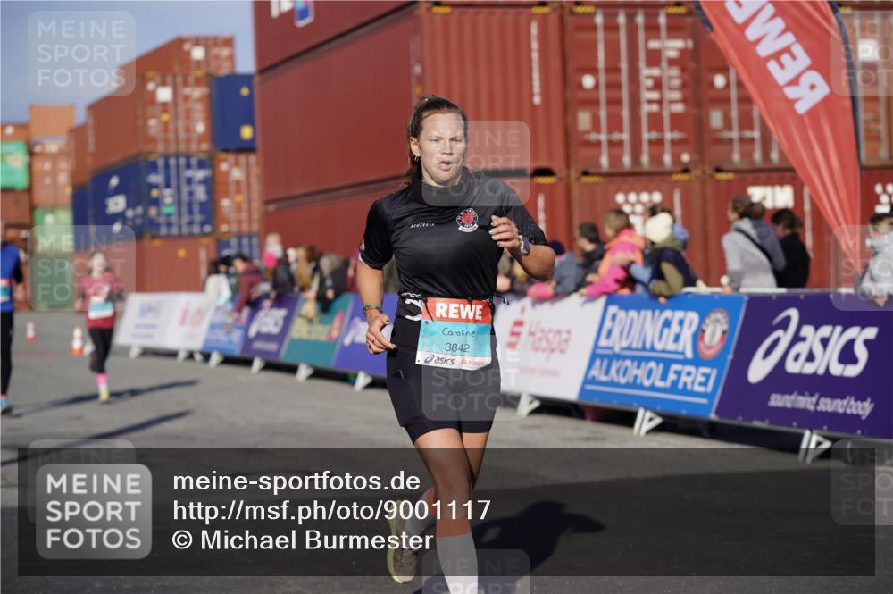 03.10.2025 - Köhlbrandbrückenlauf Michael Burmester http://msf.ph/oto/9001117 03.10.2025 10:05:20 Ziel 1385, 2084, 2661, 3679, 3842 meine-sportfotos.de