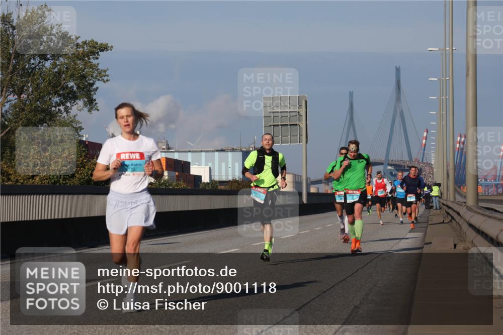 03.10.2025 - Köhlbrandbrückenlauf Luisa Fischer http://msf.ph/oto/9001118 03.10.2025 10:43:07 Position 3  meine-sportfotos.de
