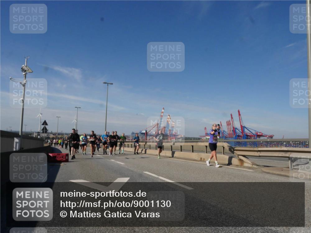 03.10.2025 - Köhlbrandbrückenlauf Matties Gatica Varas http://msf.ph/oto/9001130 03.10.2025 12:54:18 Position 2  meine-sportfotos.de