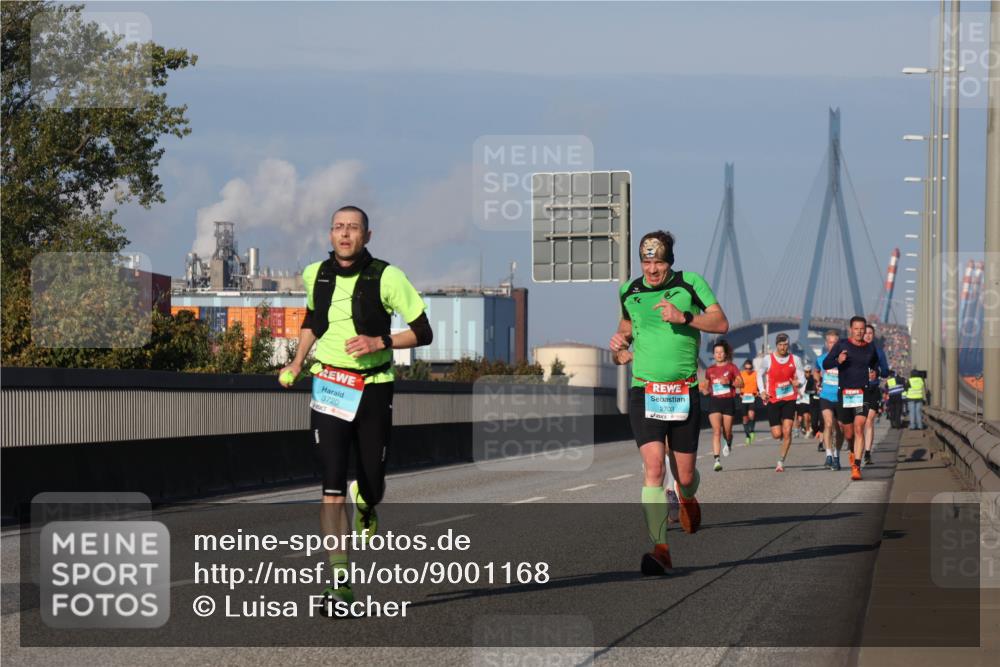 03.10.2025 - Köhlbrandbrückenlauf Luisa Fischer http://msf.ph/oto/9001168 03.10.2025 10:43:09 Position 3 3720, 2703 meine-sportfotos.de