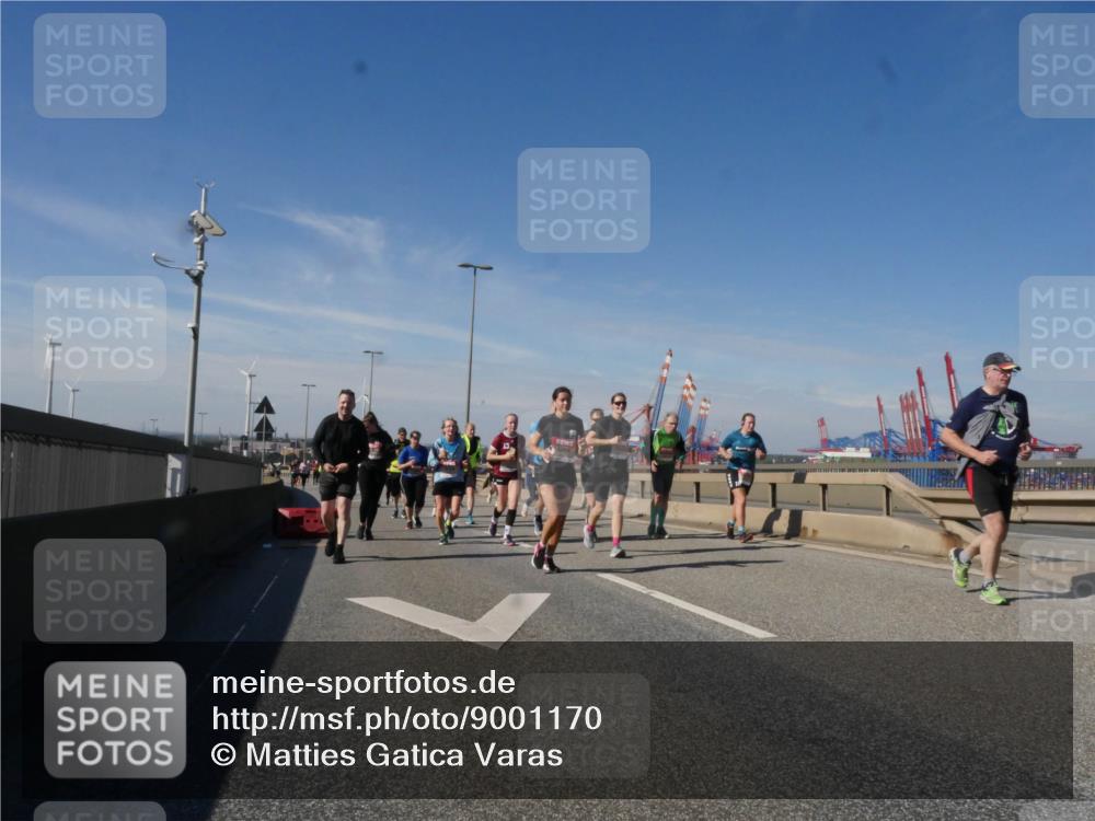 03.10.2025 - Köhlbrandbrückenlauf Matties Gatica Varas http://msf.ph/oto/9001170 03.10.2025 12:54:22 Position 2  meine-sportfotos.de