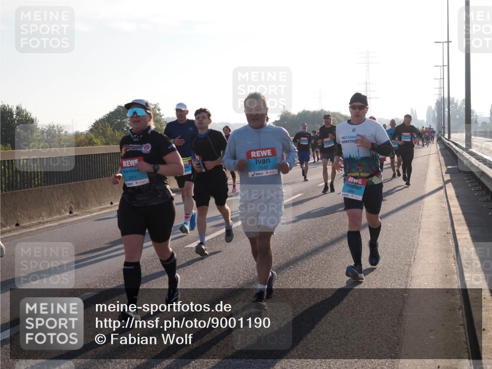 03.10.2025 - Köhlbrandbrückenlauf Fabian Wolf http://msf.ph/oto/9001190 03.10.2025 09:17:27 Position 3 3011, 3542, 3280 meine-sportfotos.de