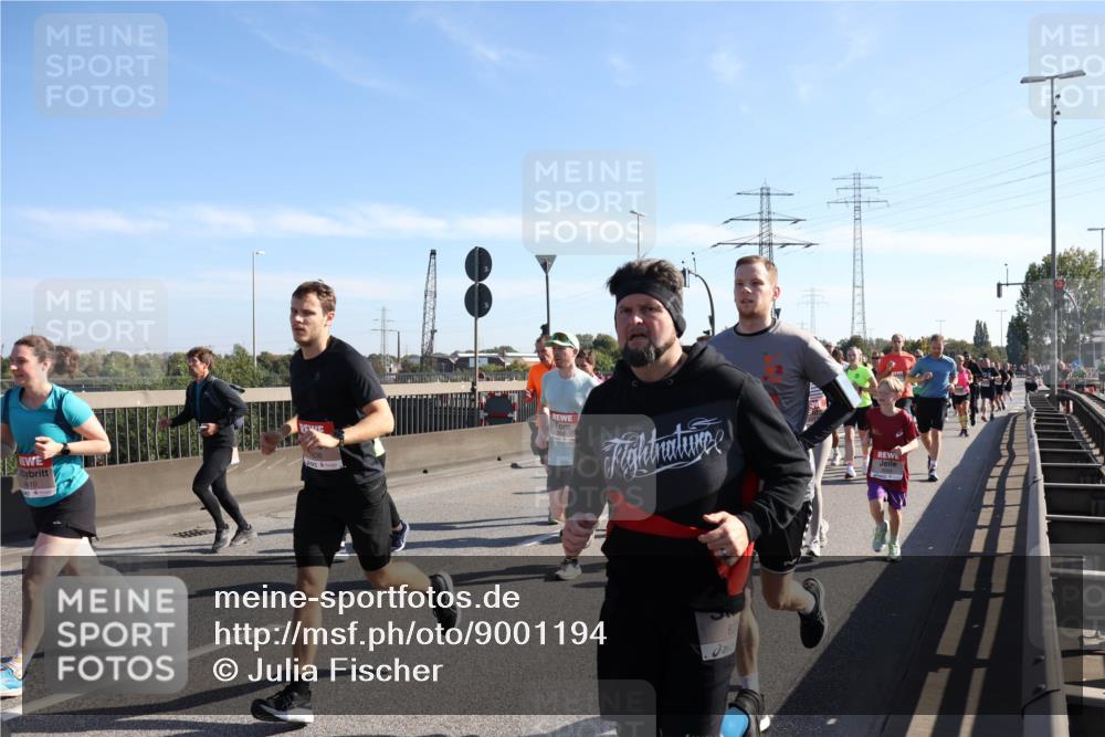 03.10.2025 - Köhlbrandbrückenlauf Julia Fischer http://msf.ph/oto/9001194 03.10.2025 12:17:03 Position 3 10, 6 meine-sportfotos.de
