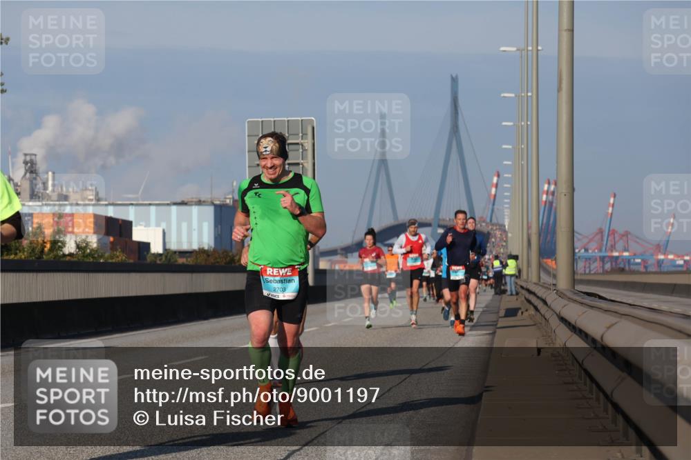 03.10.2025 - Köhlbrandbrückenlauf Luisa Fischer http://msf.ph/oto/9001197 03.10.2025 10:43:10 Position 3 2703 meine-sportfotos.de