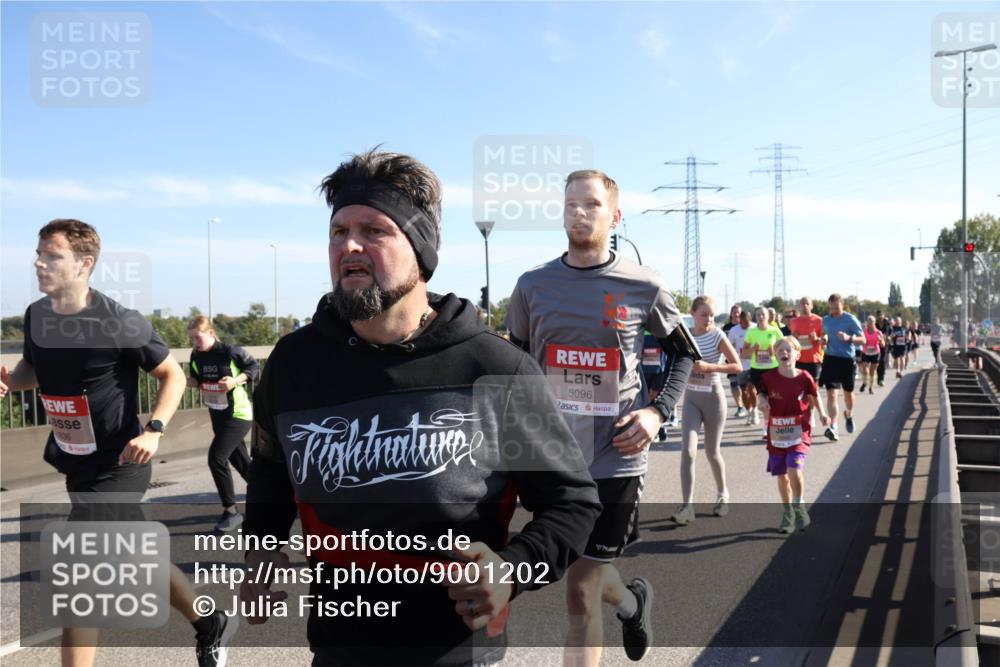 03.10.2025 - Köhlbrandbrückenlauf Julia Fischer http://msf.ph/oto/9001202 03.10.2025 12:17:03 Position 3 836, 5096 meine-sportfotos.de