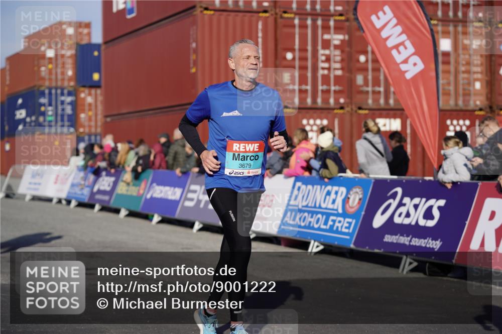 03.10.2025 - Köhlbrandbrückenlauf Michael Burmester http://msf.ph/oto/9001222 03.10.2025 10:05:24 Ziel 1312, 1385, 1415, 2084, 2661, 3679, 3842 meine-sportfotos.de