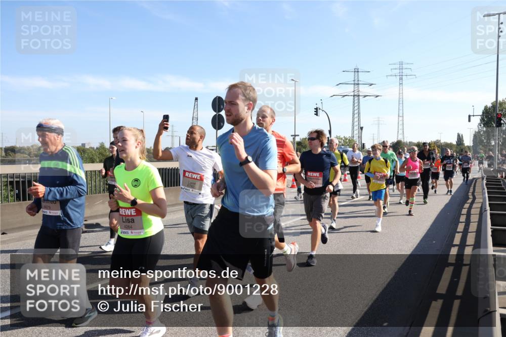 03.10.2025 - Köhlbrandbrückenlauf Julia Fischer http://msf.ph/oto/9001228 03.10.2025 12:17:06 Position 3 4679, 4264, 6782 meine-sportfotos.de