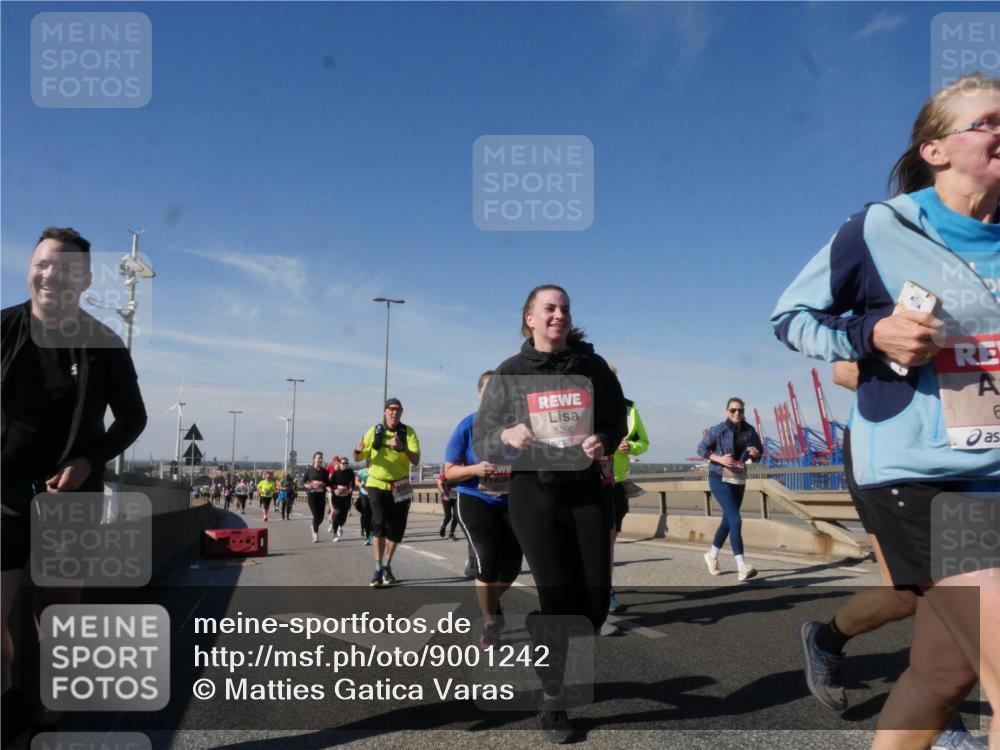 03.10.2025 - Köhlbrandbrückenlauf Matties Gatica Varas http://msf.ph/oto/9001242 03.10.2025 12:54:26 Position 2 5290 meine-sportfotos.de