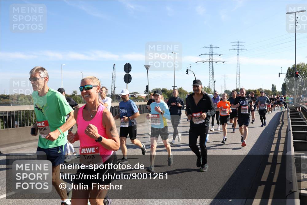 03.10.2025 - Köhlbrandbrückenlauf Julia Fischer http://msf.ph/oto/9001261 03.10.2025 12:17:09 Position 3 6001, 4612, 0, 4314 meine-sportfotos.de