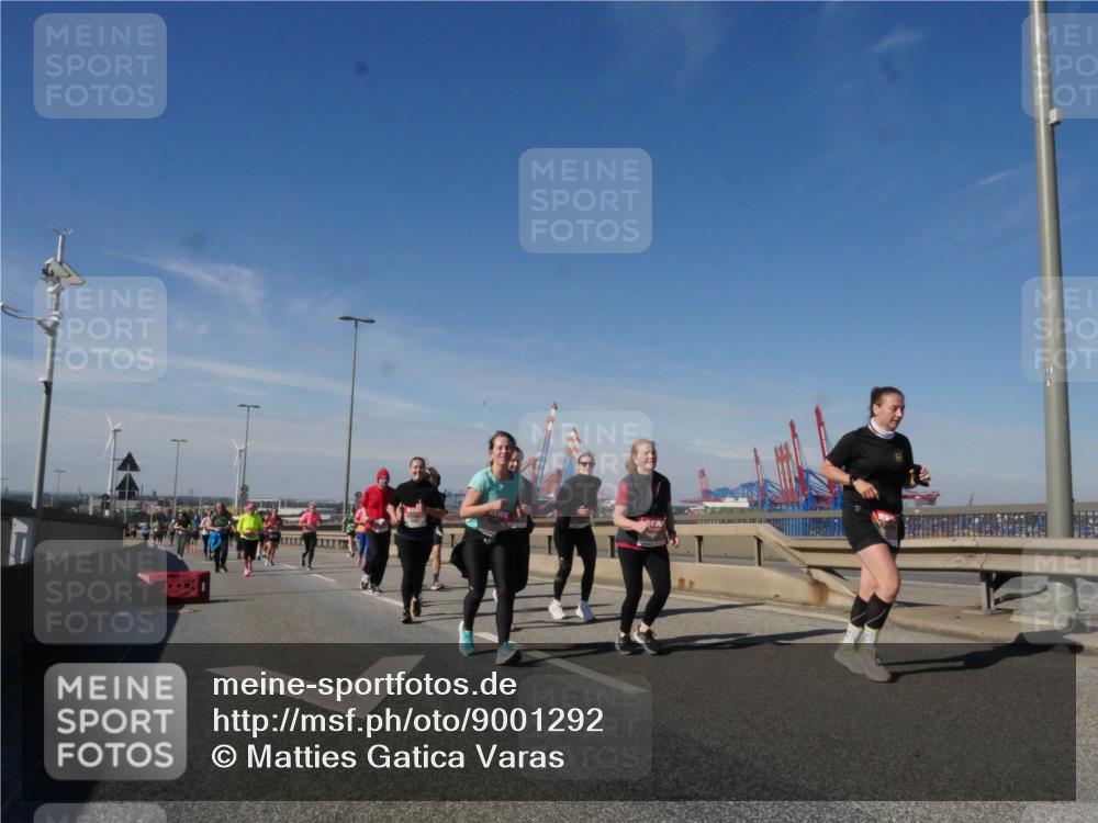 03.10.2025 - Köhlbrandbrückenlauf Matties Gatica Varas http://msf.ph/oto/9001292 03.10.2025 12:54:30 Position 2  meine-sportfotos.de