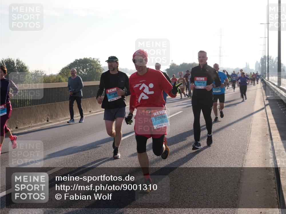 03.10.2025 - Köhlbrandbrückenlauf Fabian Wolf http://msf.ph/oto/9001310 03.10.2025 09:17:31 Position 3 1489, 3353, 1397 meine-sportfotos.de