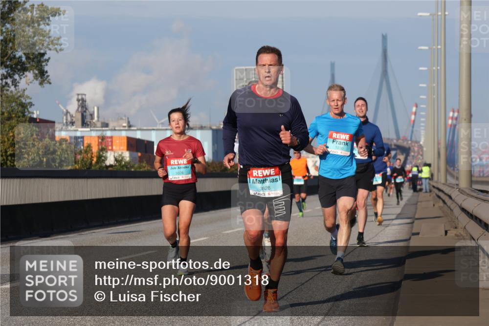03.10.2025 - Köhlbrandbrückenlauf Luisa Fischer http://msf.ph/oto/9001318 03.10.2025 10:43:18 Position 3 3376, 3628, 1030 meine-sportfotos.de
