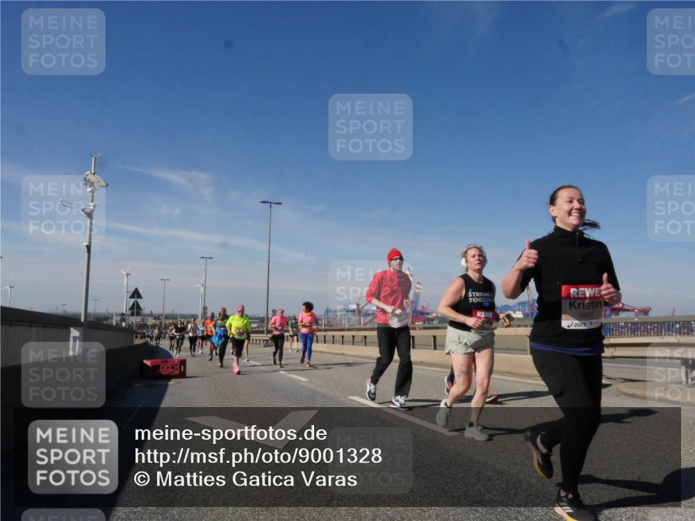 03.10.2025 - Köhlbrandbrückenlauf Matties Gatica Varas http://msf.ph/oto/9001328 03.10.2025 12:54:33 Position 2 4607 meine-sportfotos.de