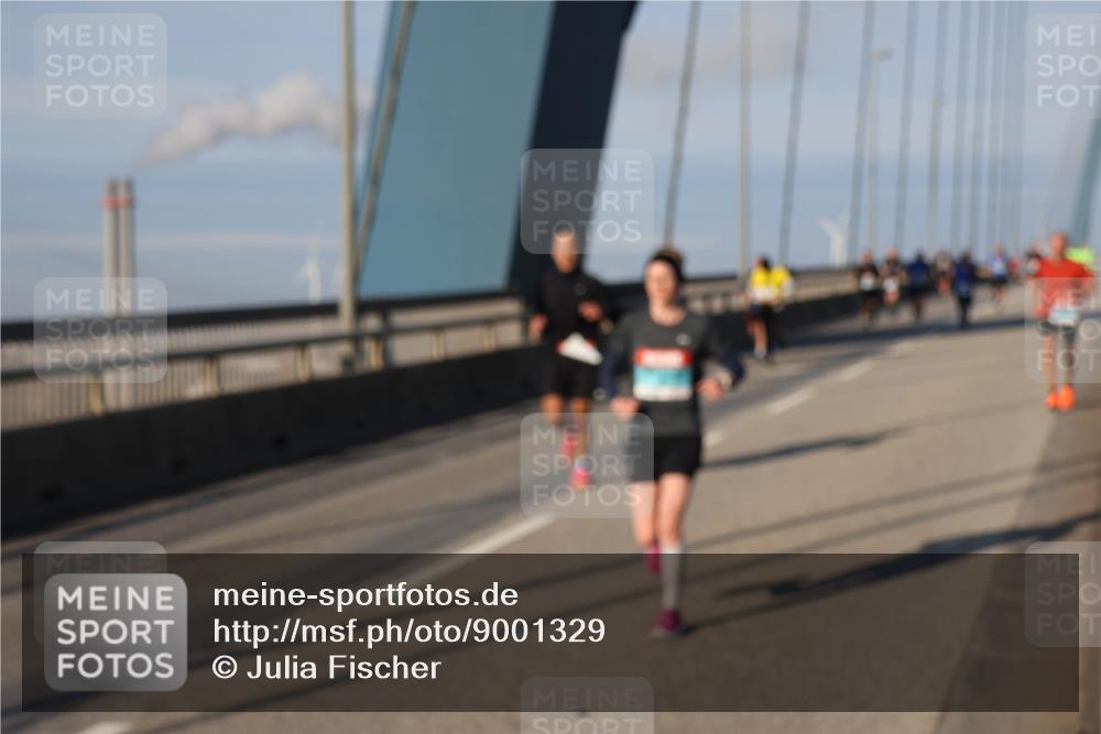 03.10.2025 - Köhlbrandbrückenlauf Julia Fischer http://msf.ph/oto/9001329 03.10.2025 09:38:11 Position 2  meine-sportfotos.de