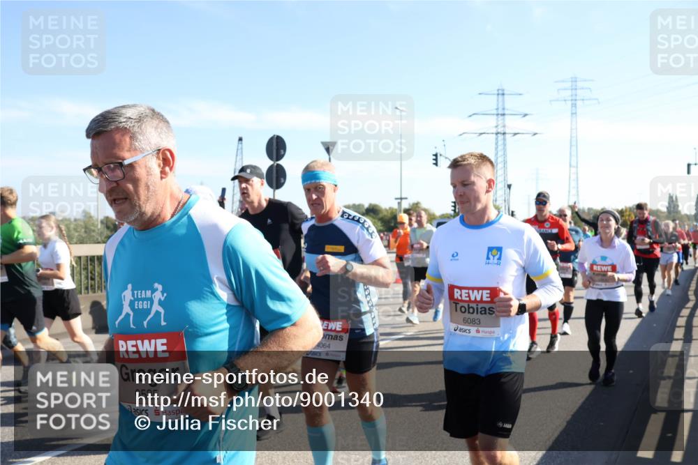 03.10.2025 - Köhlbrandbrückenlauf Julia Fischer http://msf.ph/oto/9001340 03.10.2025 12:17:21 Position 3 6535, 4064, 6083 meine-sportfotos.de
