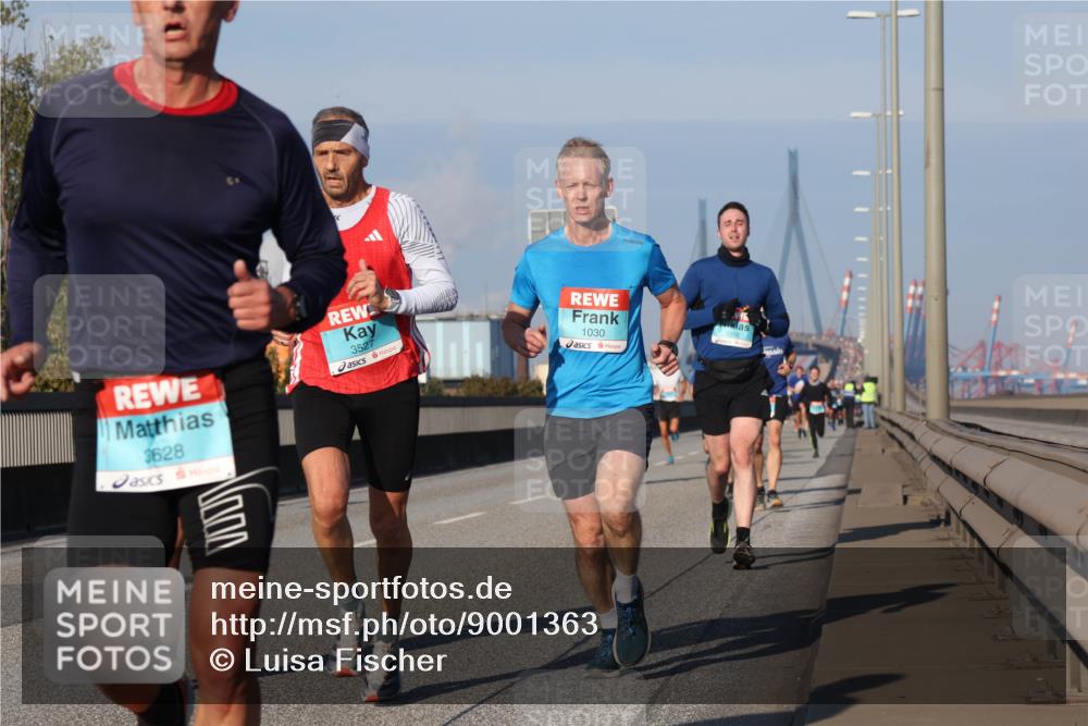 03.10.2025 - Köhlbrandbrückenlauf Luisa Fischer http://msf.ph/oto/9001363 03.10.2025 10:43:20 Position 3 90, 3628, 3527, 1030, 1016 meine-sportfotos.de