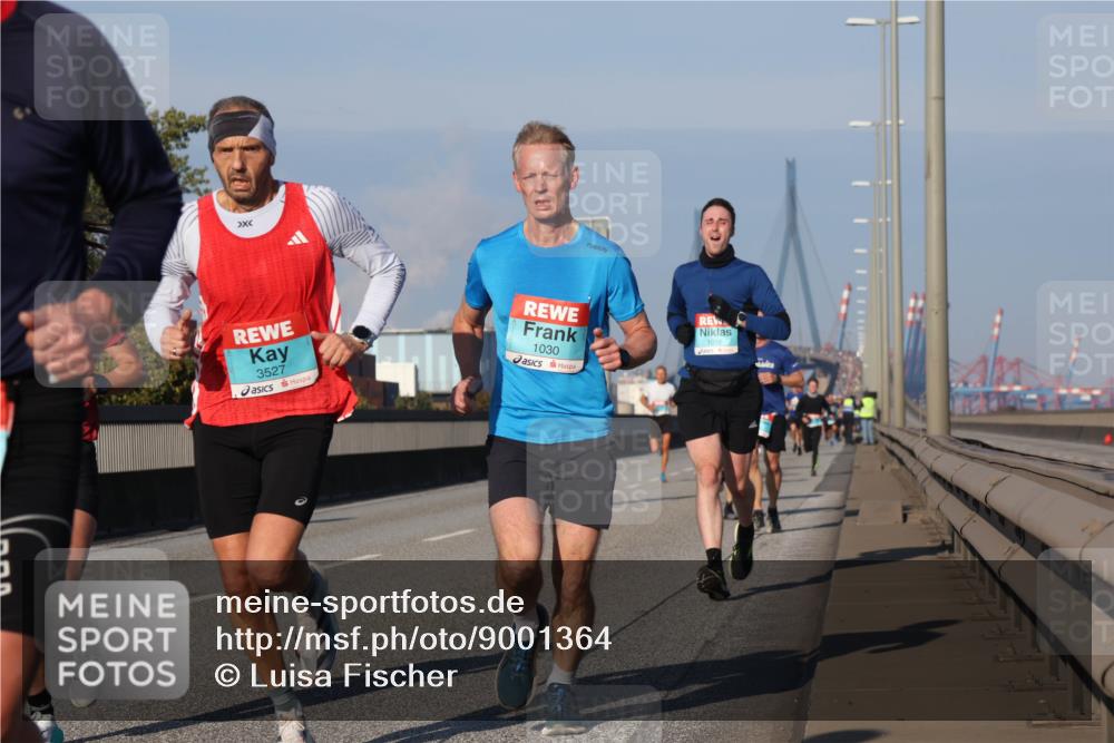 03.10.2025 - Köhlbrandbrückenlauf Luisa Fischer http://msf.ph/oto/9001364 03.10.2025 10:43:21 Position 3 3527, 1030, 1016 meine-sportfotos.de