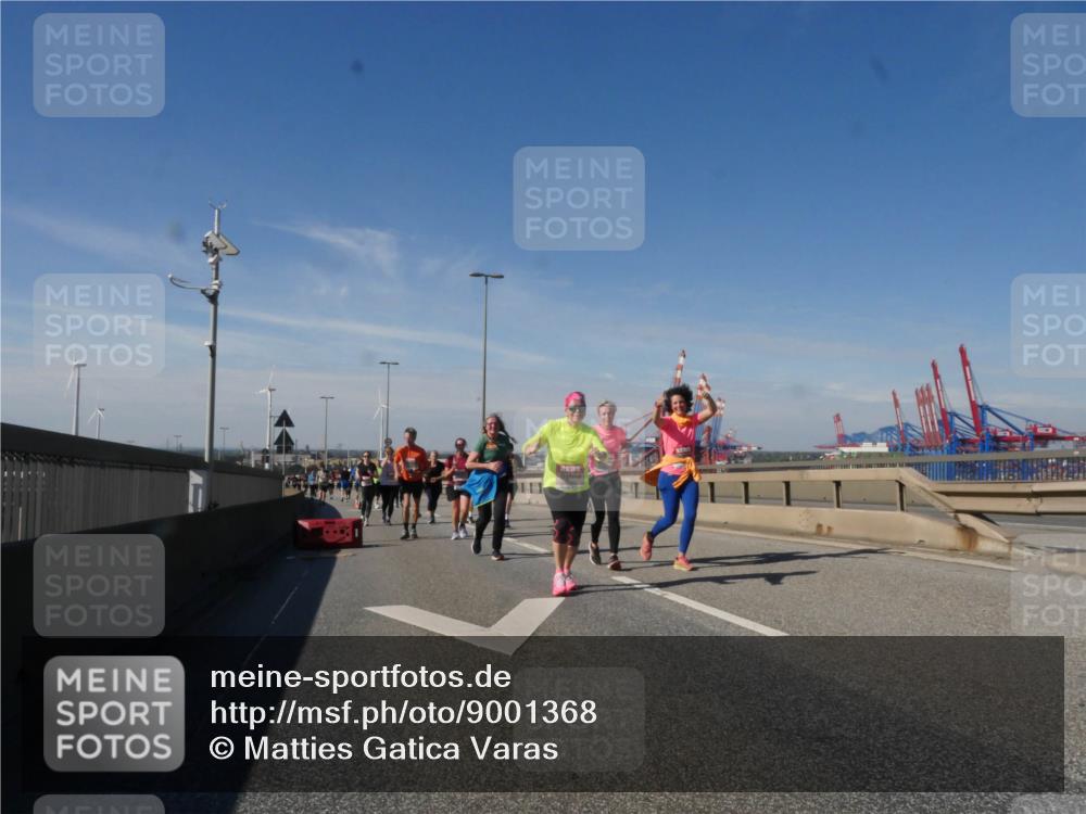 03.10.2025 - Köhlbrandbrückenlauf Matties Gatica Varas http://msf.ph/oto/9001368 03.10.2025 12:54:36 Position 2  meine-sportfotos.de