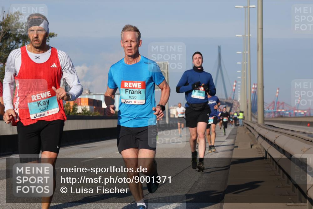 03.10.2025 - Köhlbrandbrückenlauf Luisa Fischer http://msf.ph/oto/9001371 03.10.2025 10:43:21 Position 3 3527, 1030, 1016 meine-sportfotos.de
