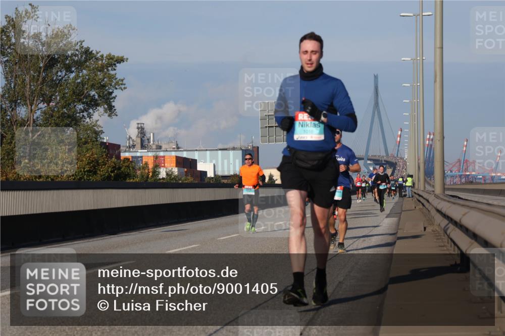03.10.2025 - Köhlbrandbrückenlauf Luisa Fischer http://msf.ph/oto/9001405 03.10.2025 10:43:23 Position 3 1016 meine-sportfotos.de