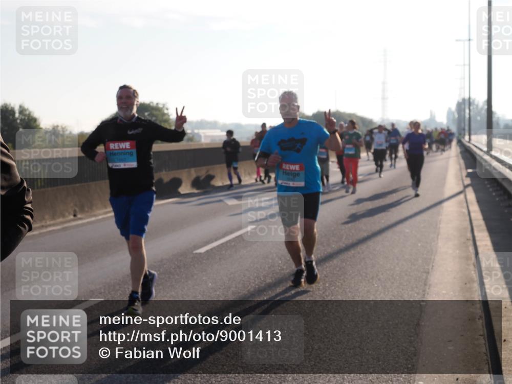 03.10.2025 - Köhlbrandbrückenlauf Fabian Wolf http://msf.ph/oto/9001413 03.10.2025 09:17:33 Position 3 3060 meine-sportfotos.de