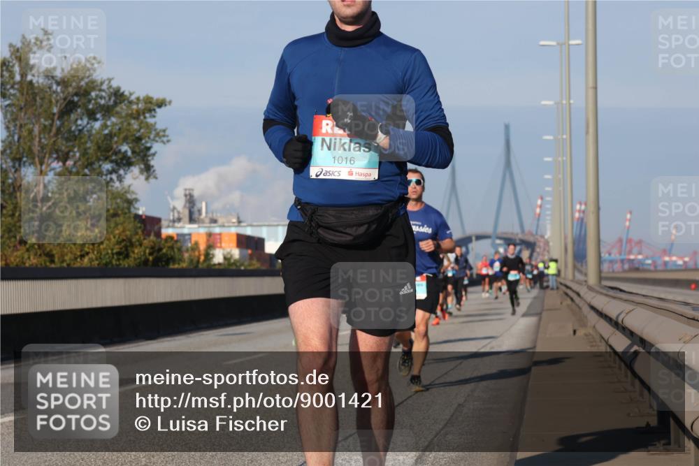 03.10.2025 - Köhlbrandbrückenlauf Luisa Fischer http://msf.ph/oto/9001421 03.10.2025 10:43:24 Position 3 1016 meine-sportfotos.de