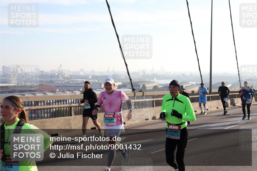 03.10.2025 - Köhlbrandbrückenlauf Julia Fischer http://msf.ph/oto/9001432 03.10.2025 09:24:17 Position 1 1321, 1091 meine-sportfotos.de