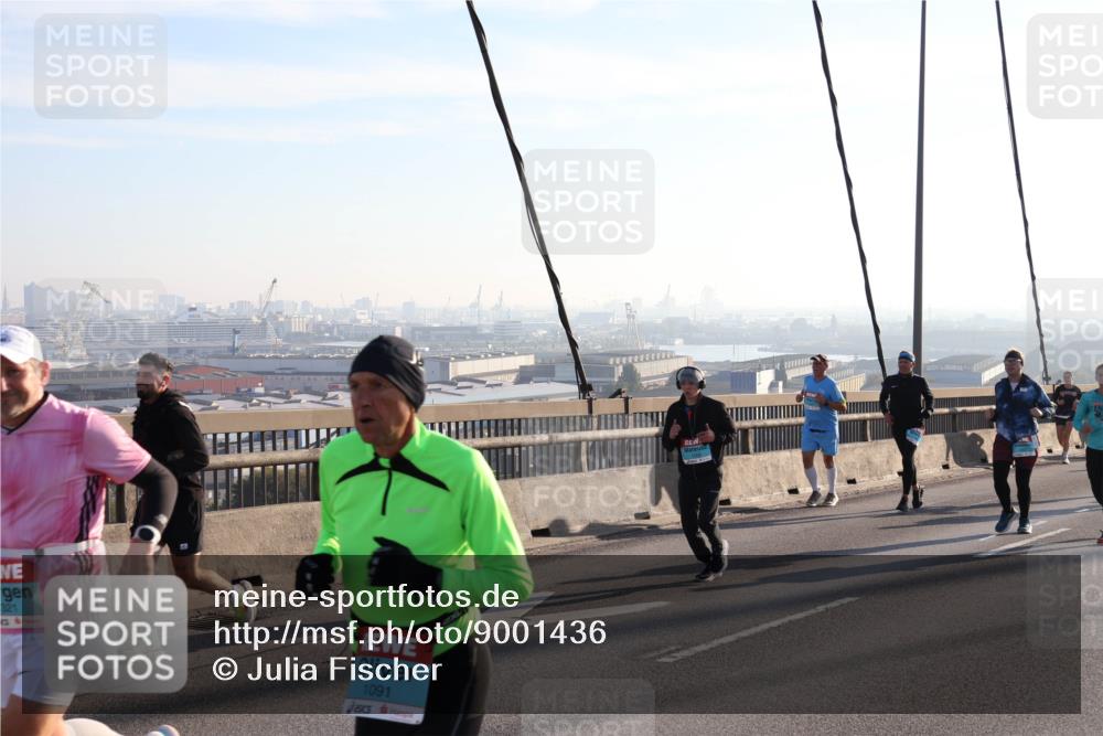 03.10.2025 - Köhlbrandbrückenlauf Julia Fischer http://msf.ph/oto/9001436 03.10.2025 09:24:18 Position 1 321, 1091 meine-sportfotos.de