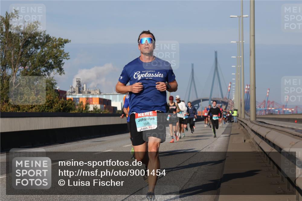 03.10.2025 - Köhlbrandbrückenlauf Luisa Fischer http://msf.ph/oto/9001454 03.10.2025 10:43:26 Position 3 1040 meine-sportfotos.de