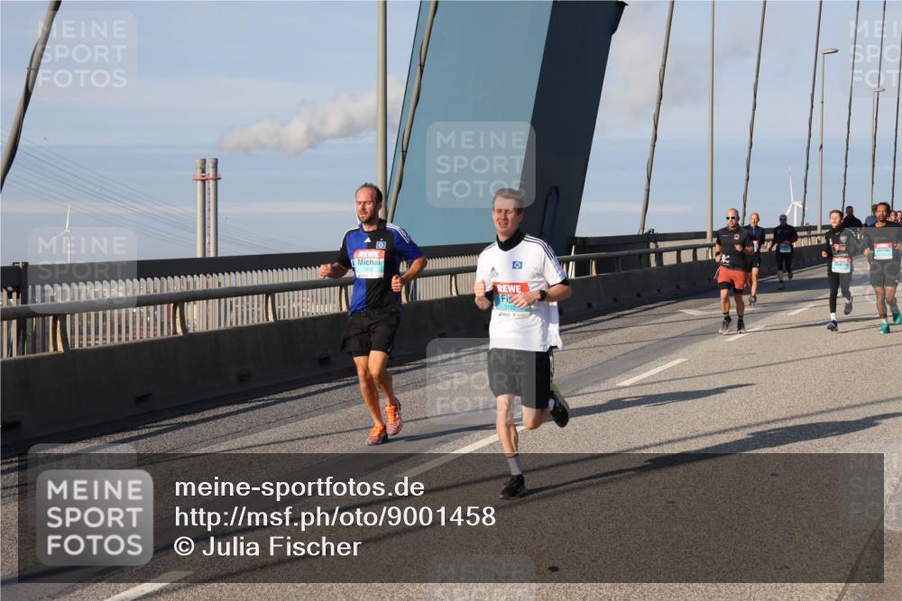 03.10.2025 - Köhlbrandbrückenlauf Julia Fischer http://msf.ph/oto/9001458 03.10.2025 09:38:57 Position 2 3155 meine-sportfotos.de