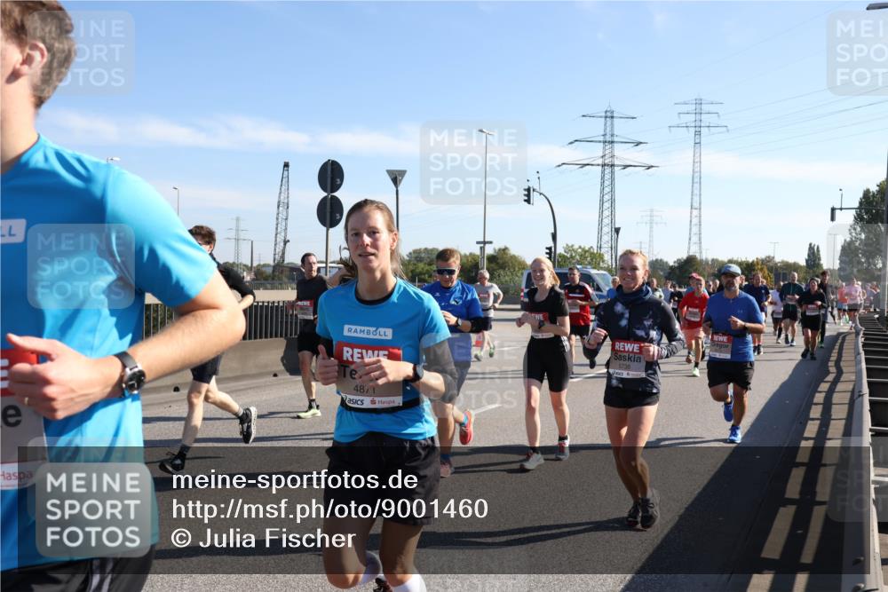 03.10.2025 - Köhlbrandbrückenlauf Julia Fischer http://msf.ph/oto/9001460 03.10.2025 12:17:34 Position 3 4871, 5738 meine-sportfotos.de